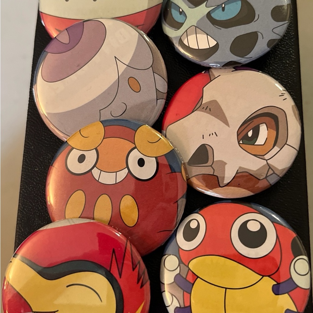 Assorted Pokémon Button 6 has Pack Handmade (+1 Bonus Button)